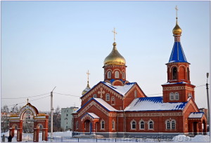 фотоснимок храма зимой