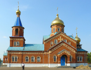 фотоснимок храма летом